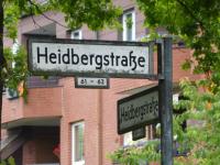 Straßenschilder in der Heidbergstraße